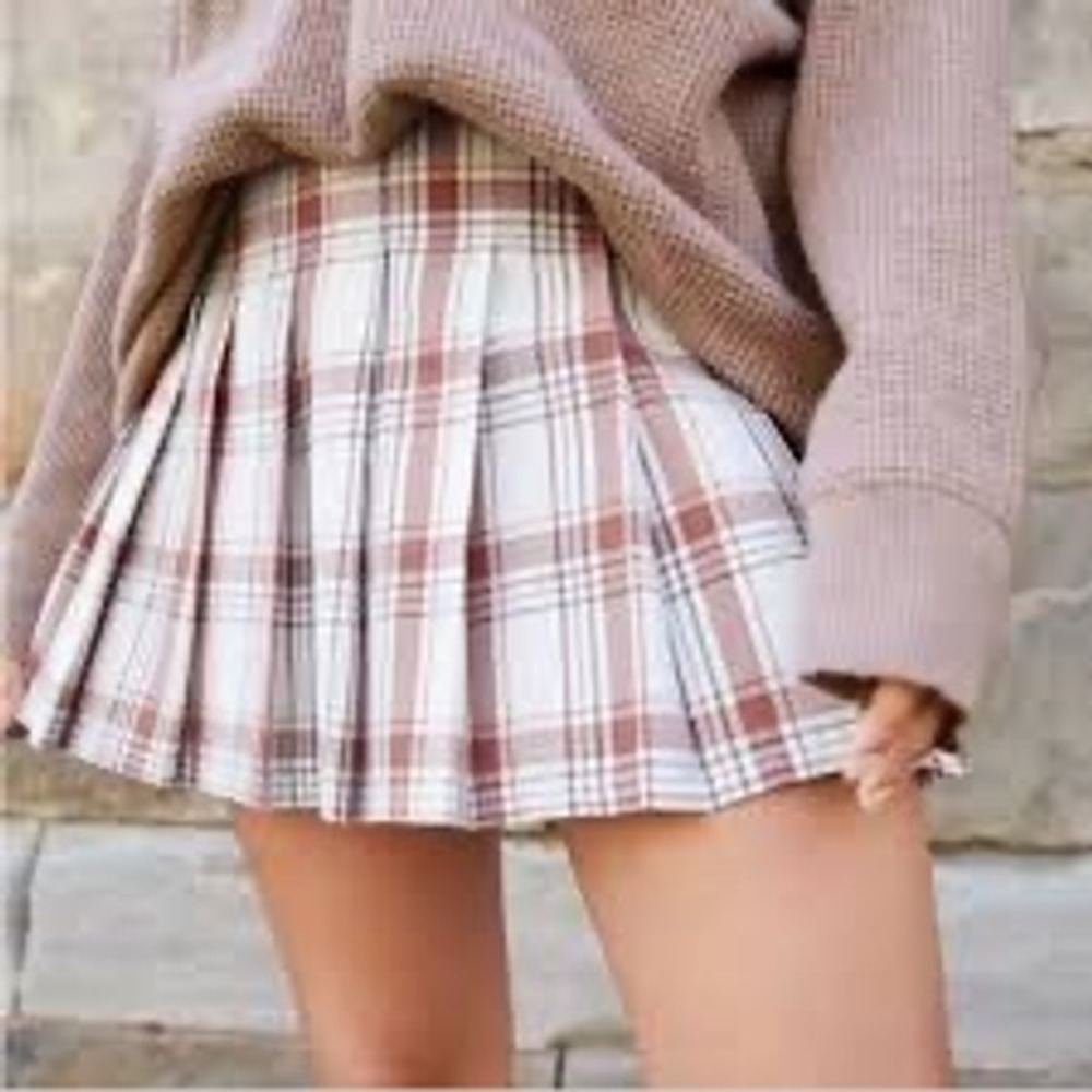 Aerie NWT Plaid Pleated Mini Skirt Casual White Red Black Small